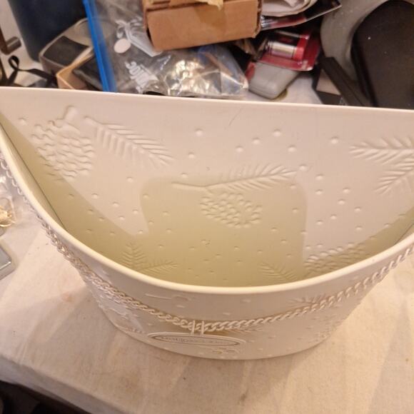 HALLMARK Collectable Holiday Card Holder Tin Metal Bucket Chain Wall Door Decor - Picture 3 of 6